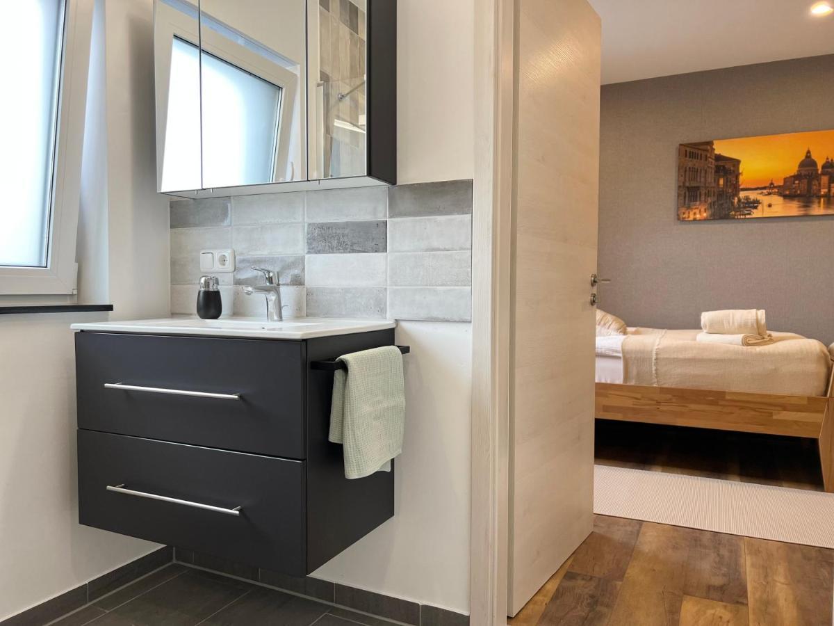 Grosse Wohnung Wellness + Sauna + Netflix Petershagen Exterior foto